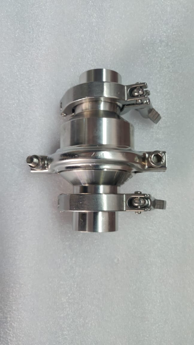 NRV assembly with TC ferrule connections.