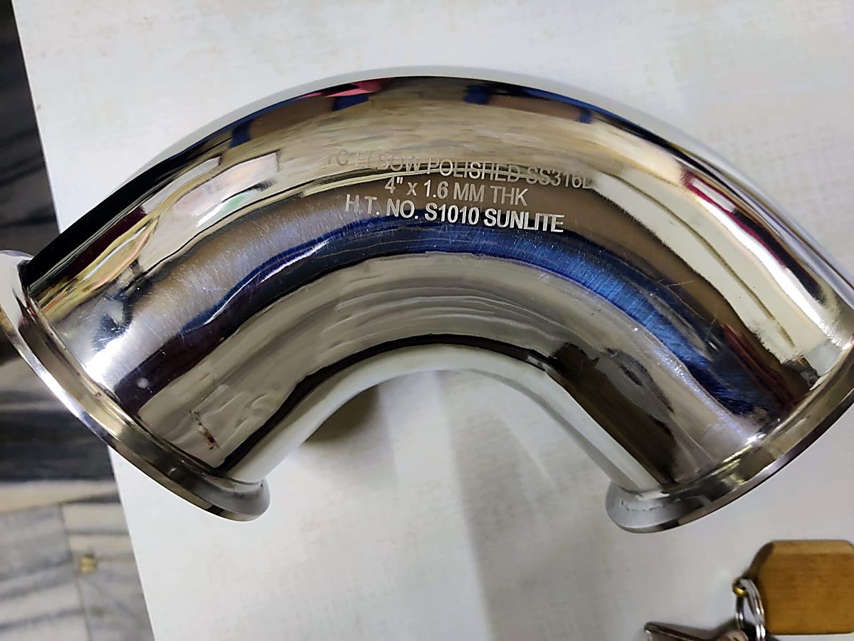 Sanitary 90-degree stainless steel elbow with tri-clamp ends