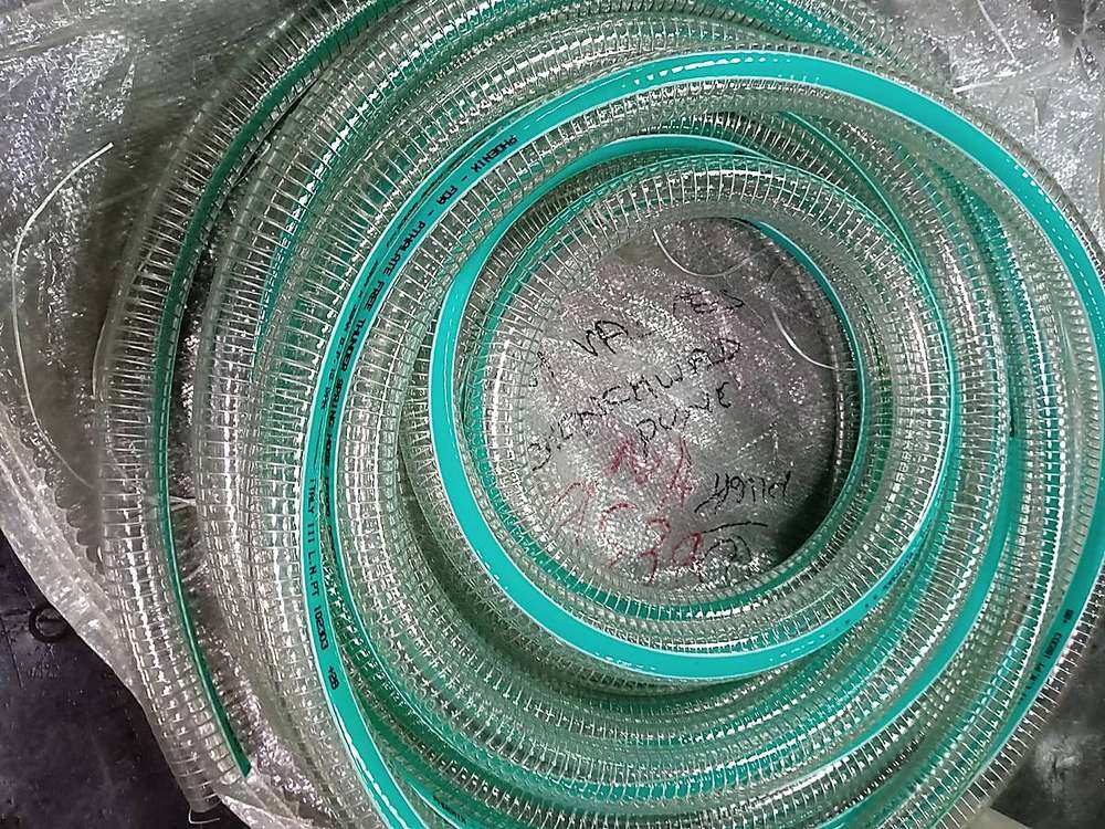 Transparent food-grade flexible milk hose with stainless steel wire reinforcement