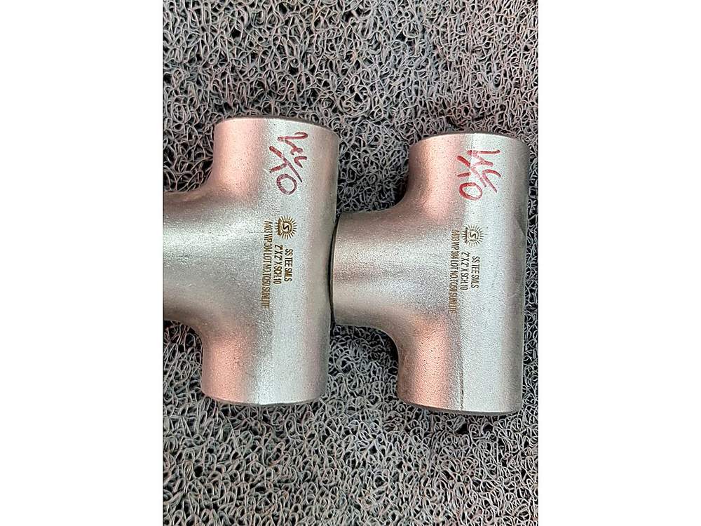 Equal & Reducing Tees — Stainless steel butt-weld pipe fittings manufacturer Mumbai — elbows tees reducers